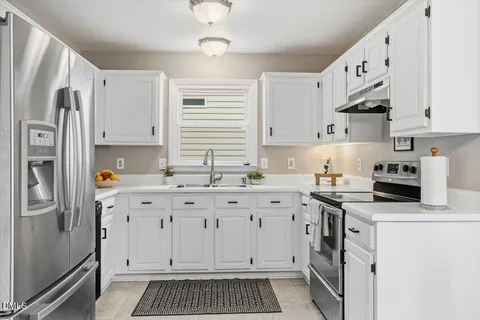 $450,000 | 211 Kronos Lane, Cary, NC 27513