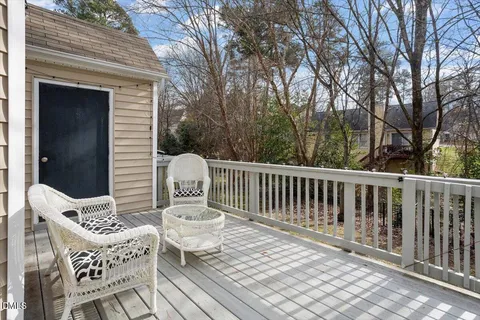 $450,000 | 211 Kronos Lane, Cary, NC 27513