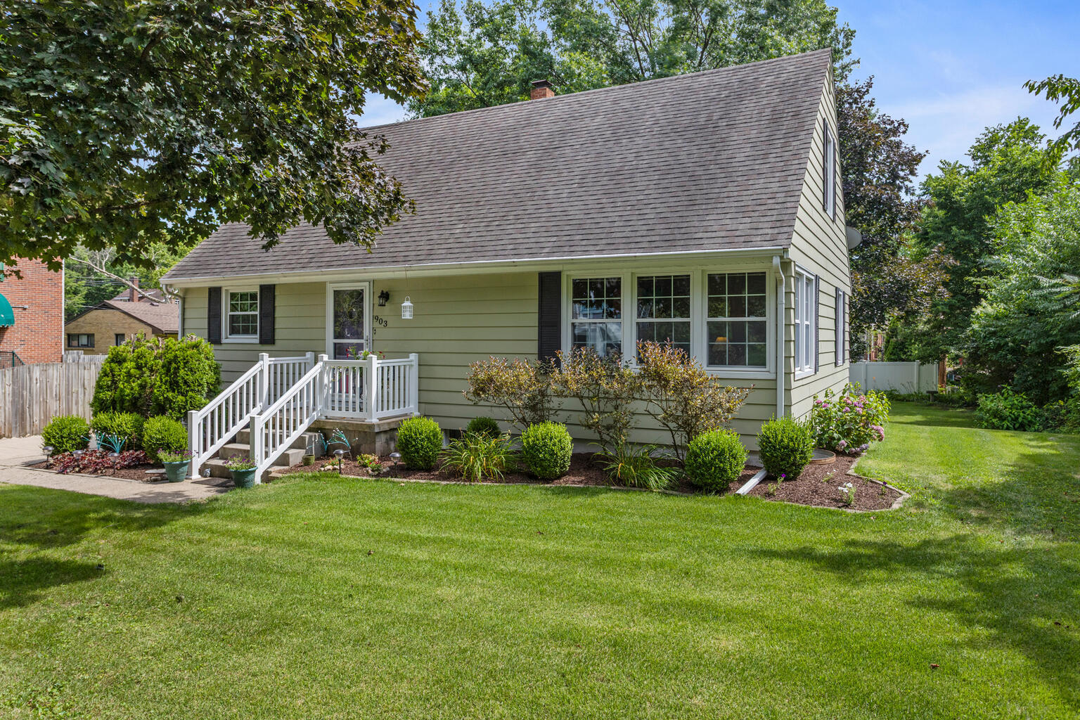 903 West Clark Street Champaign, IL 61821 - Photo 3 of 45 Gallery Image 3