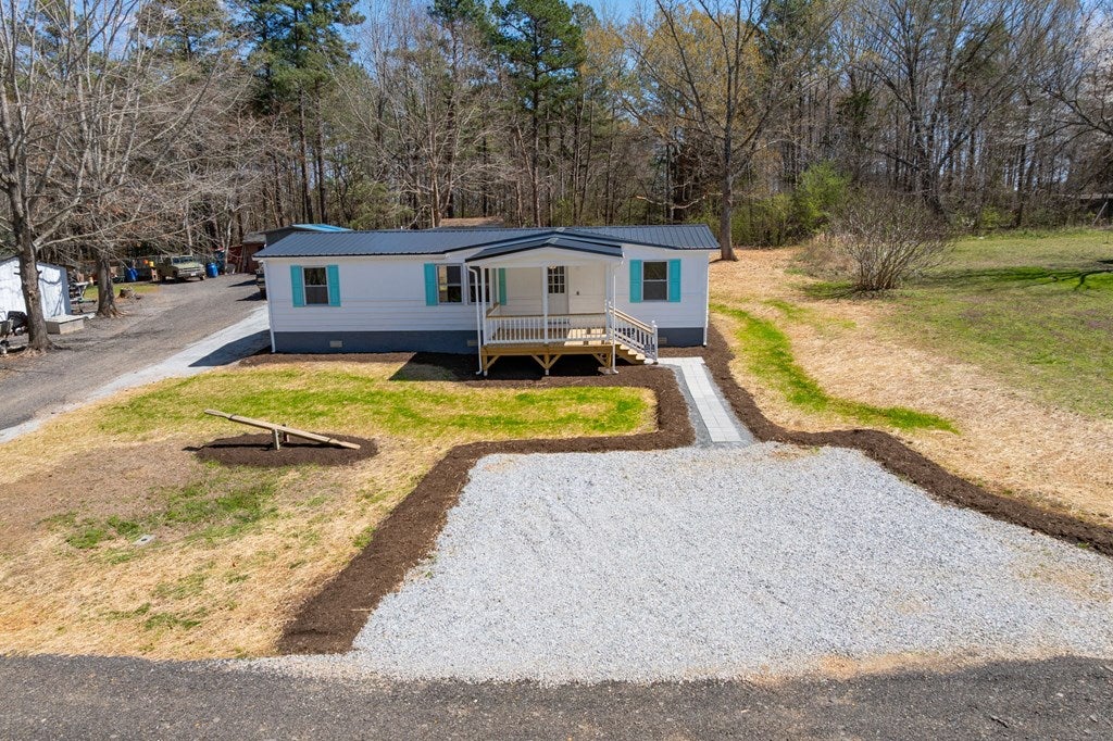 88 Branch Road Brodnax, VA 23920 - Photo 4 of 38 Gallery Image 4
