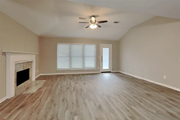 $2,140 | 18150 River Sage Drive, Houston, TX 77084