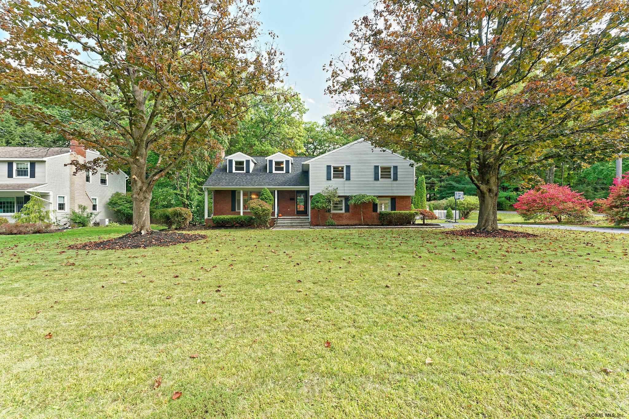 1350 Rowe Road Niskayuna, NY 12309 - Photo 2 of 33 Photo 2