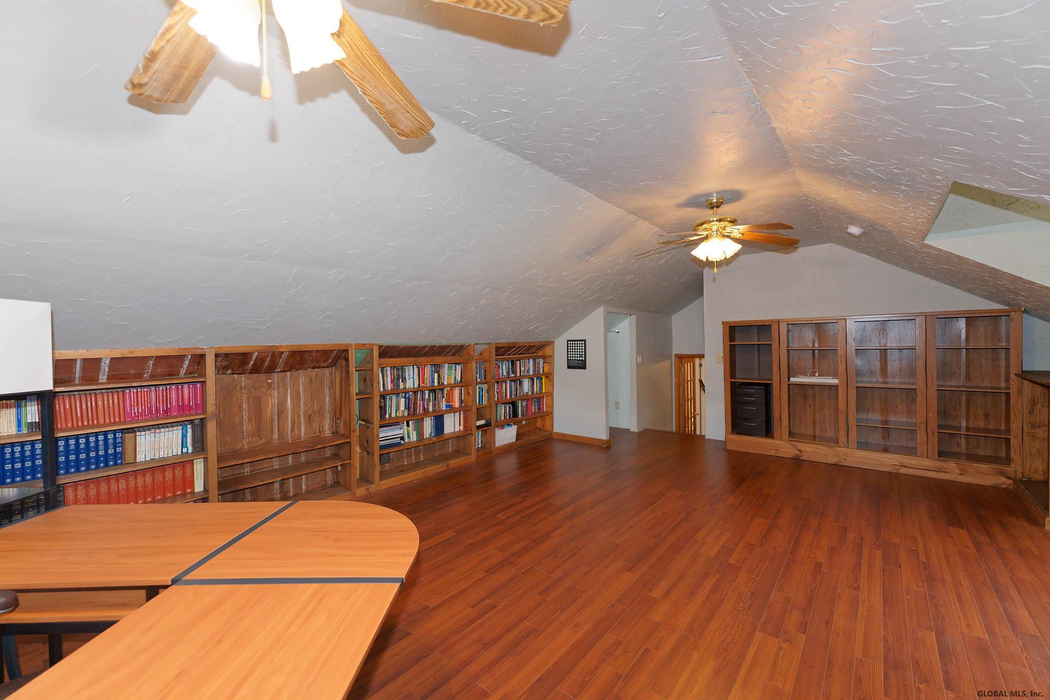1350 Rowe Road Niskayuna, NY 12309 - Photo 25 of 33 Photo 25