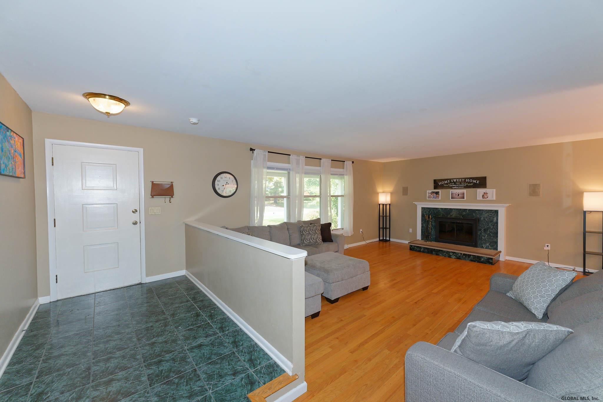1350 Rowe Road Niskayuna, NY 12309 - Photo 7 of 33 Photo 7