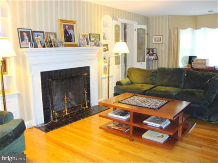1345 Overbrook Road Wynnewood, PA 19096 - Photo 7 of 19 Living Room