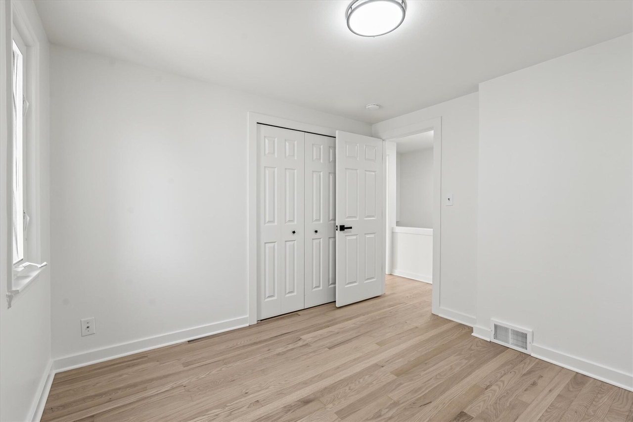 1650 Graefield Road Birmingham, MI 48009 - Photo 15 of 27