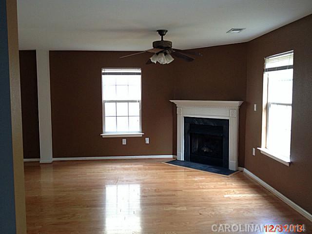 2323 Gooseberry Road Charlotte, NC 28208 - Photo 3 of 9 Gallery Image 3