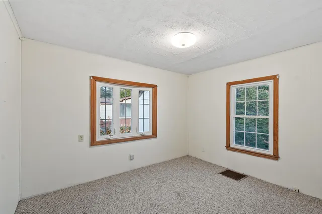 $209,000 | 16 Roger Road, Goffstown, NH 03045