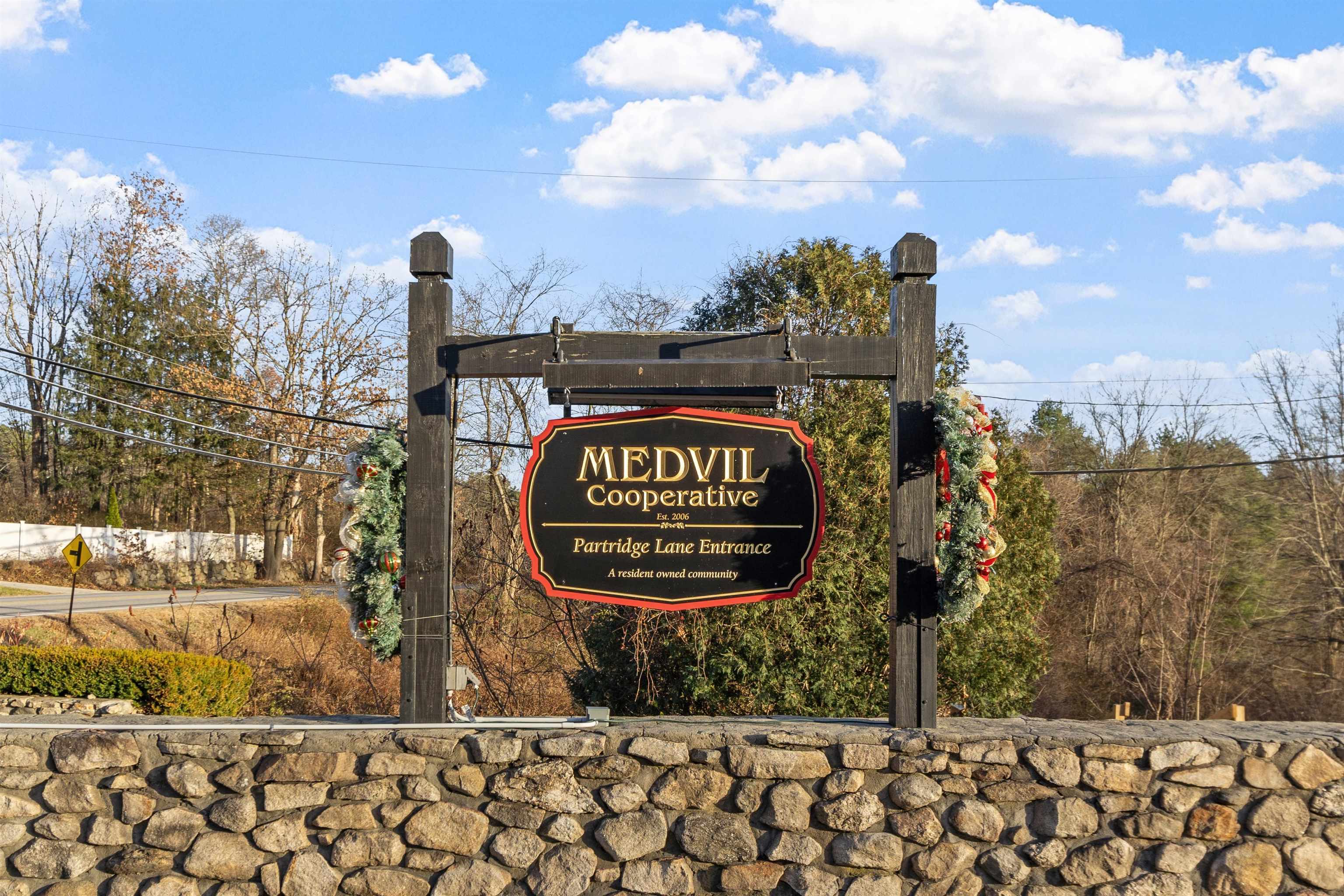 16 Roger Road Goffstown, NH 03045 - Photo 2 of 35