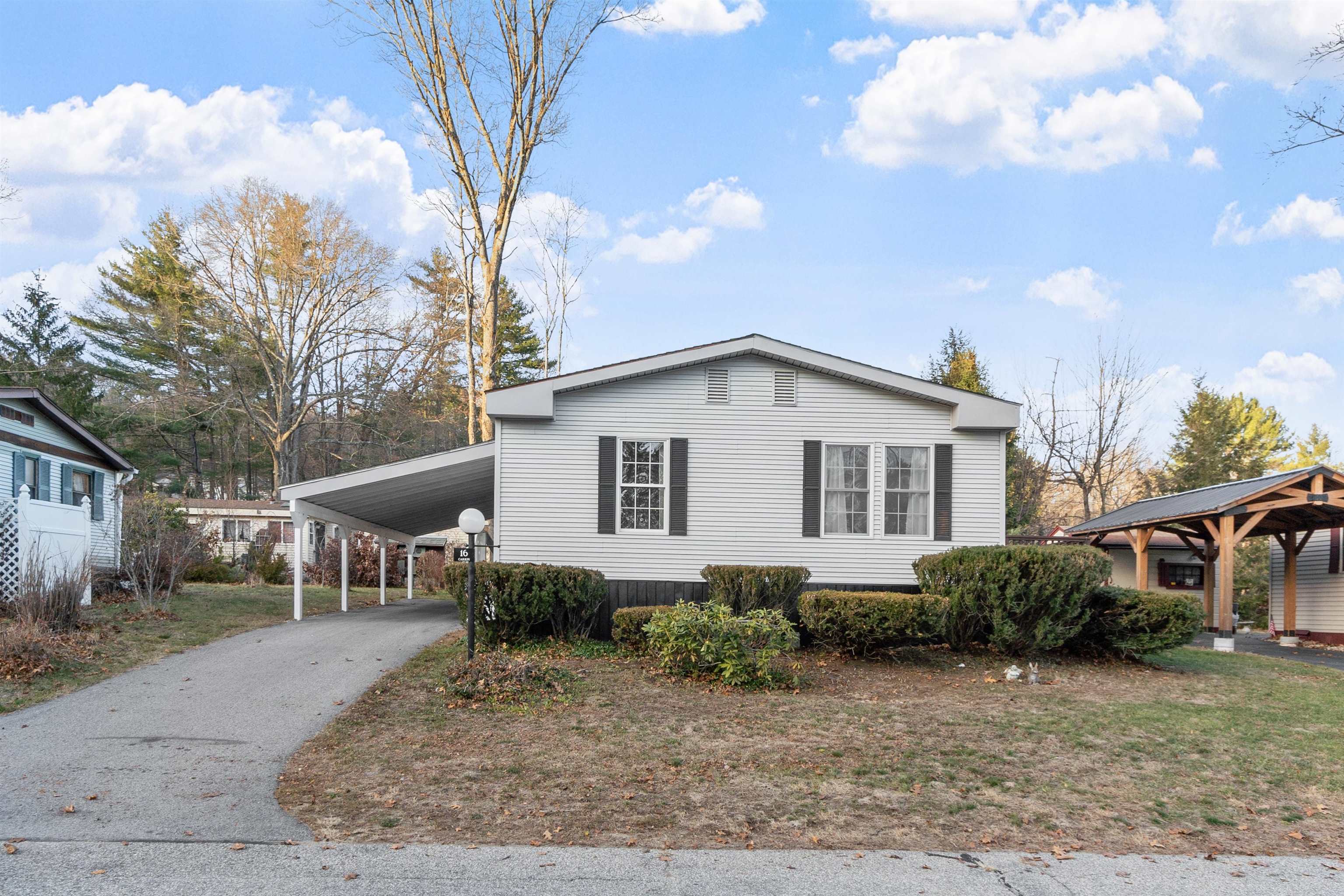 16 Roger Road Goffstown, NH 03045 - Photo 3 of 35