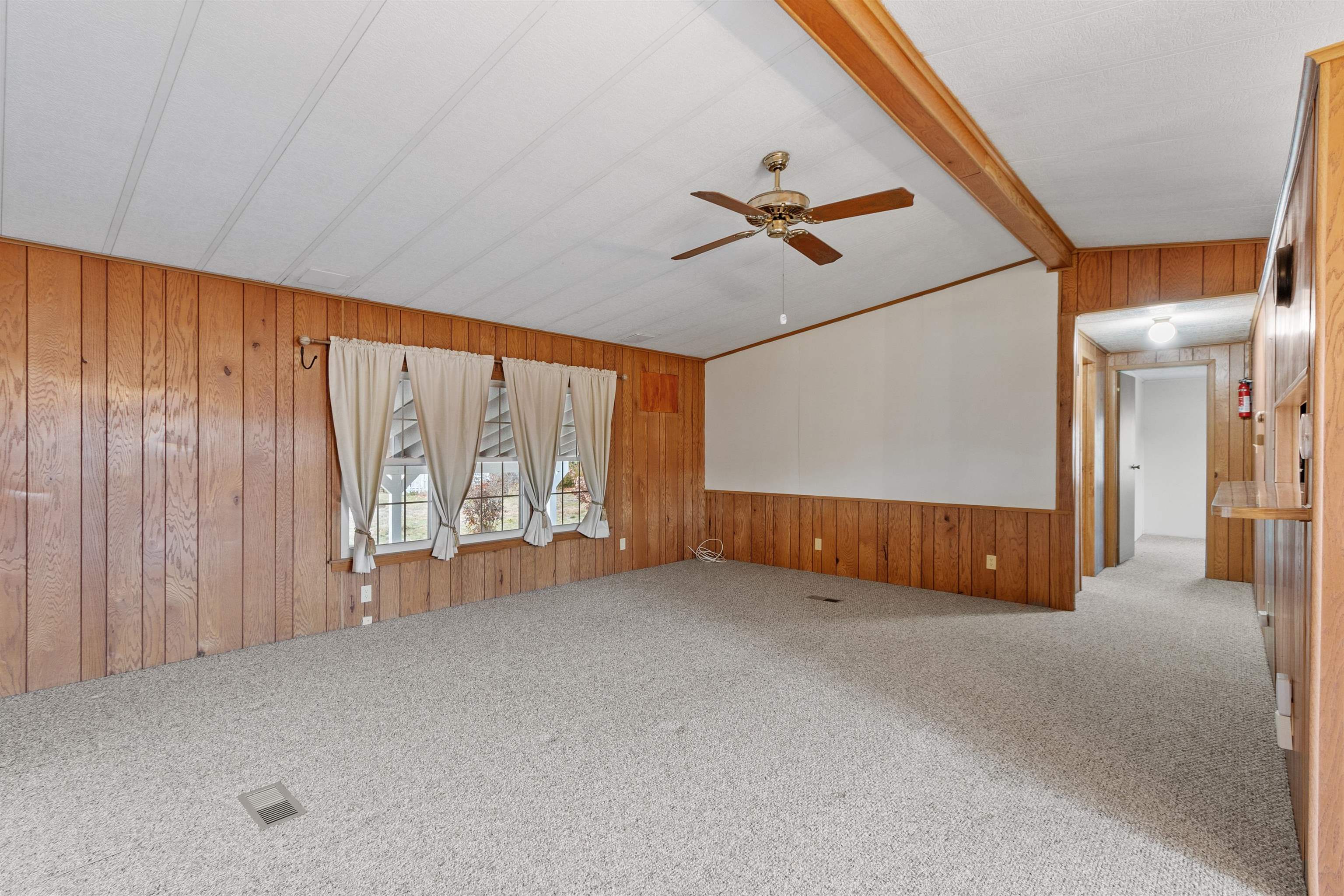 16 Roger Road Goffstown, NH 03045 - Photo 10 of 35