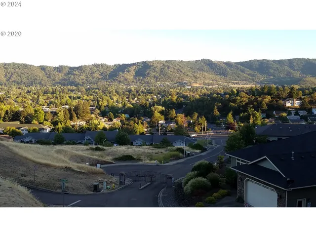 $55,000 | 1997 Warewood Terrace Court, Unit 1, Roseburg, OR 97471