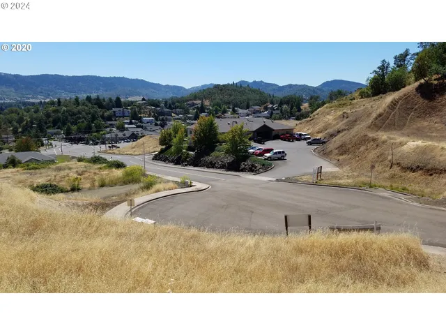 $55,000 | 1997 Warewood Terrace Court, Unit 1, Roseburg, OR 97471