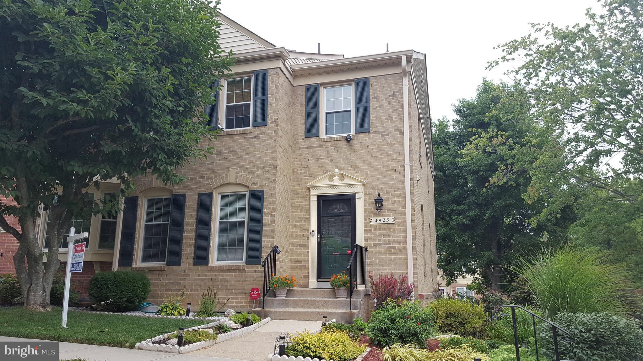 4825 Carriagepark Road Fairfax, VA 22032 - Photo 1 of 24 Exterior (Front)