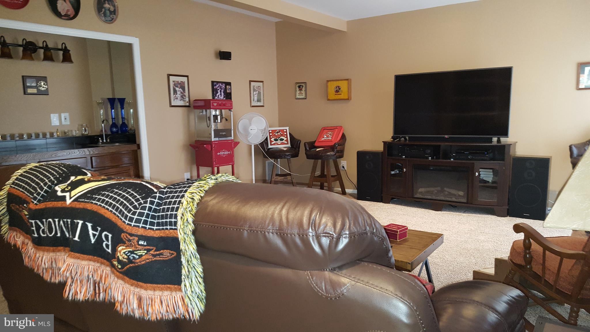 4825 Carriagepark Road Fairfax, VA 22032 - Photo 19 of 24 Family Room