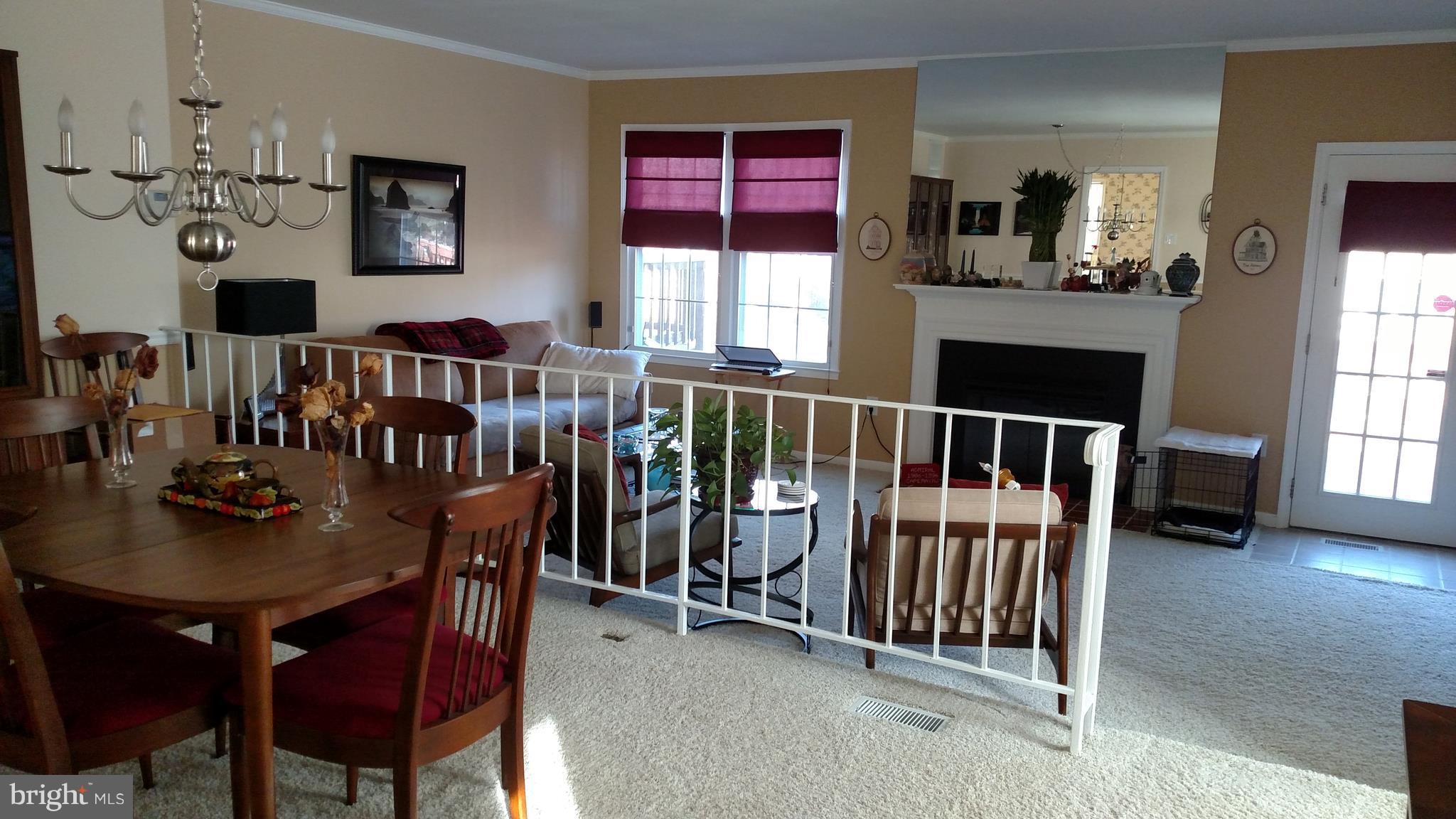 4825 Carriagepark Road Fairfax, VA 22032 - Photo 5 of 24 Interior (General)