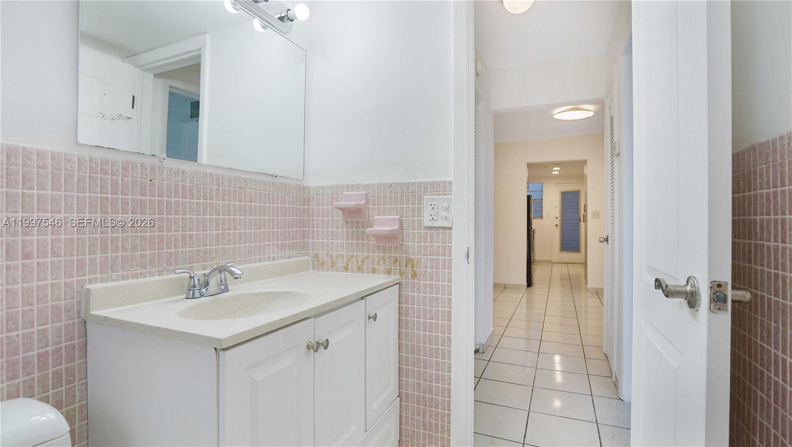 1340 Lincoln Road, Unit 404 Miami Beach, FL 33139 - Photo 14 of 41