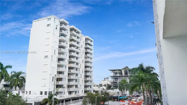 $2,200 | 1340 Lincoln Road, Unit 404, Miami Beach, FL 33139