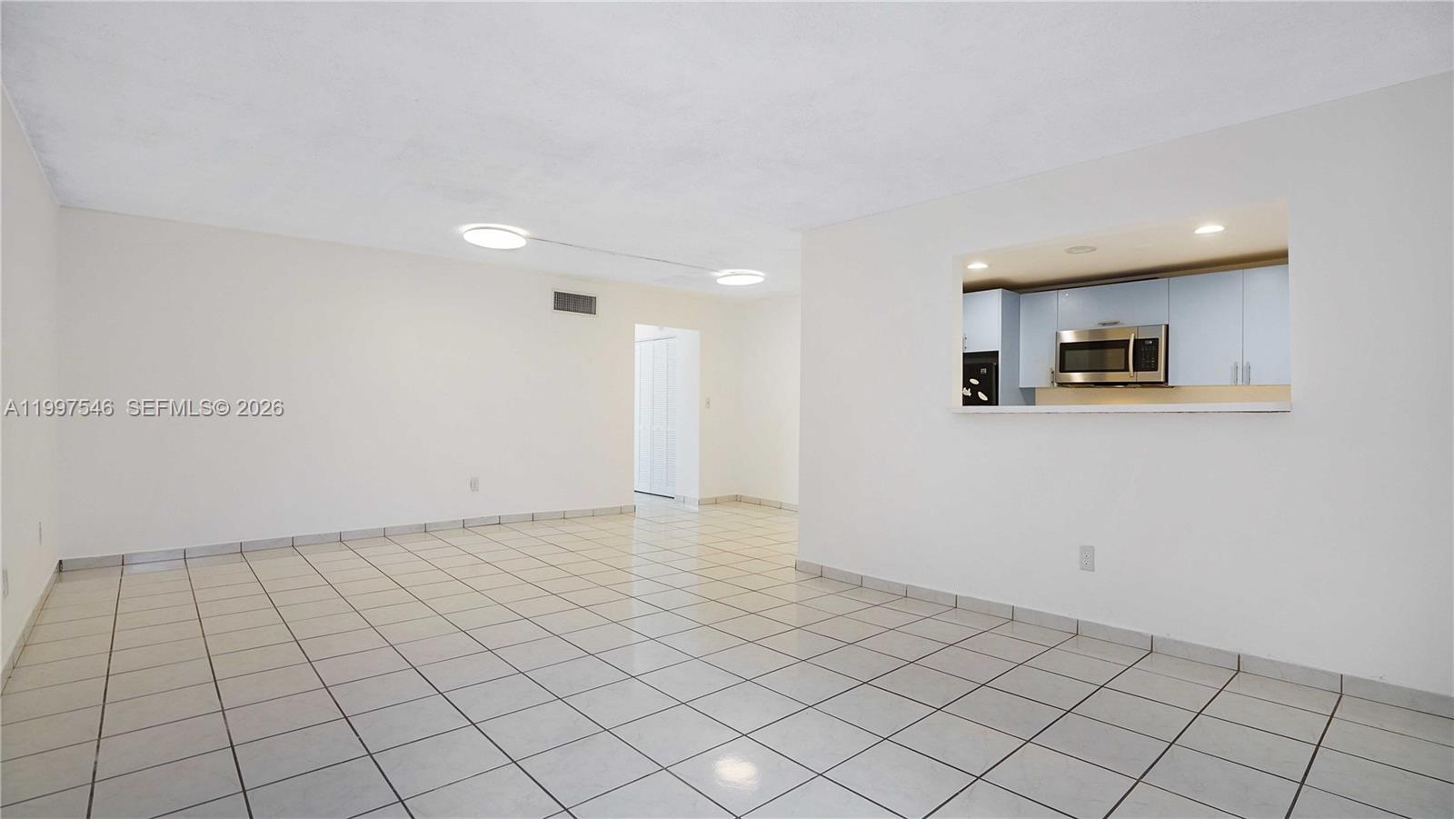 1340 Lincoln Road, Unit 404 Miami Beach, FL 33139 - Photo 4 of 41