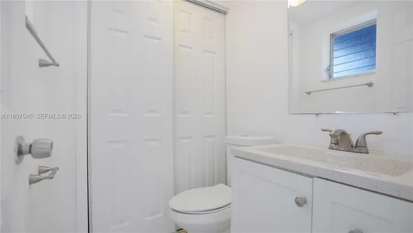 $2,200 | 1340 Lincoln Road, Unit 404, Miami Beach, FL 33139