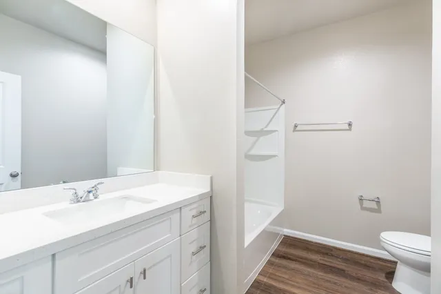 $1,400 | 103 Park Place Circle, Unit B, Waller, TX 77484