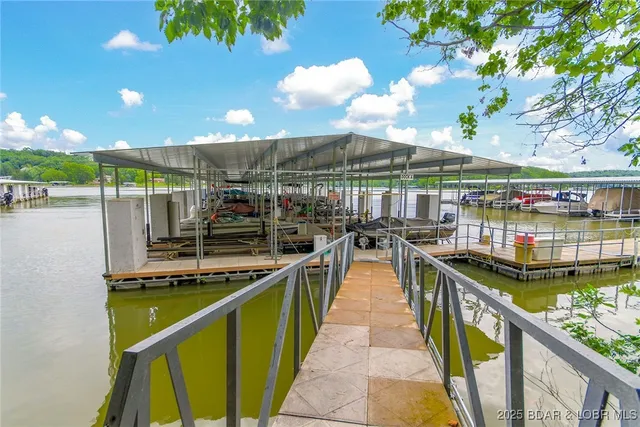 $279,900 | 107 Rock Dove Lane, Unit 2A, Camdenton, MO 65020