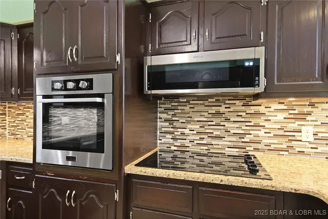 $279,900 | 107 Rock Dove Lane, Unit 2A, Camdenton, MO 65020