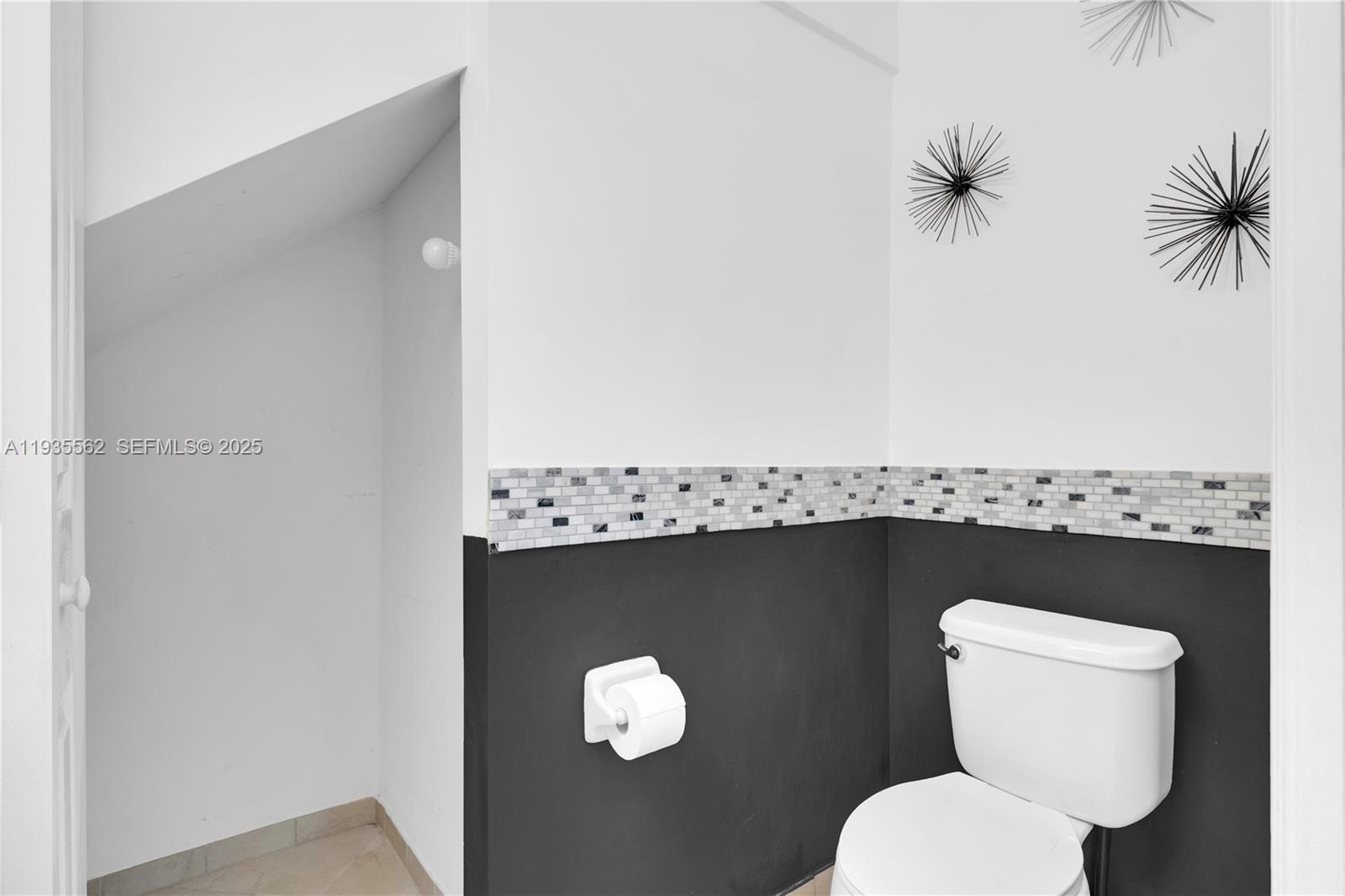 11228 Southwest 239 Street, Unit 11228 Homestead, FL 33032 - Photo 4 of 38