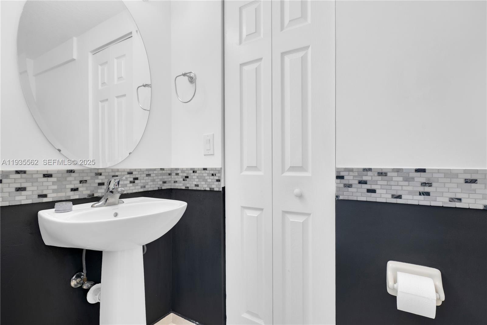 11228 Southwest 239 Street, Unit 11228 Homestead, FL 33032 - Photo 5 of 38