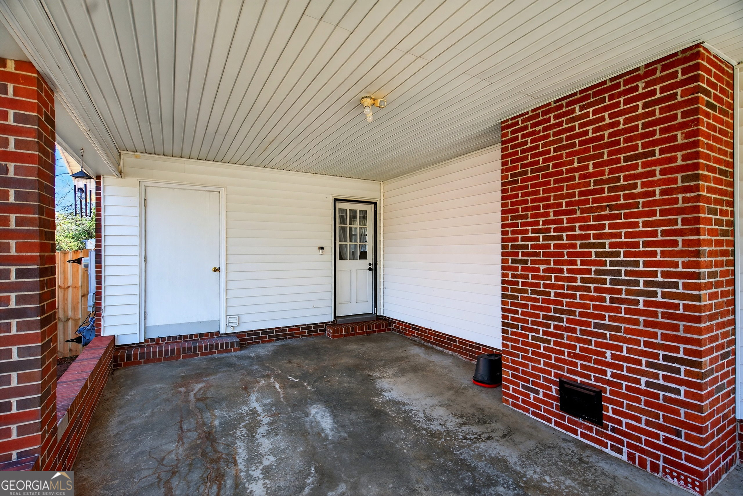 2404 19th Avenue Valley, AL 36854 - Photo 20 of 24 a view of an empty room