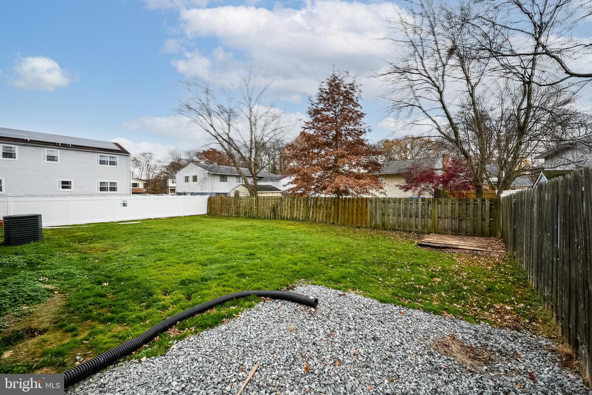 43 Robert Oakes Drive Newark, DE 19713 - Photo 3 of 53