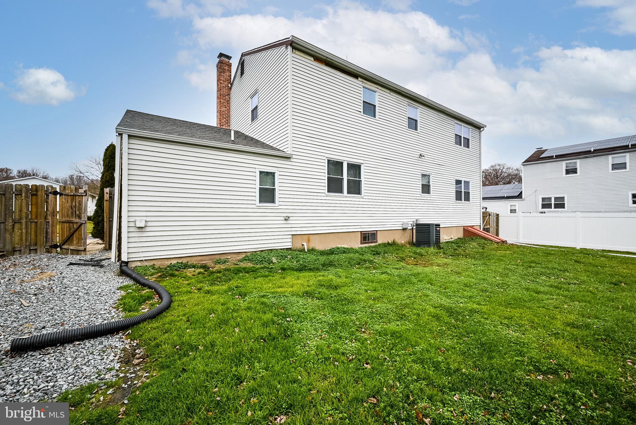 43 Robert Oakes Drive Newark, DE 19713 - Photo 4 of 53