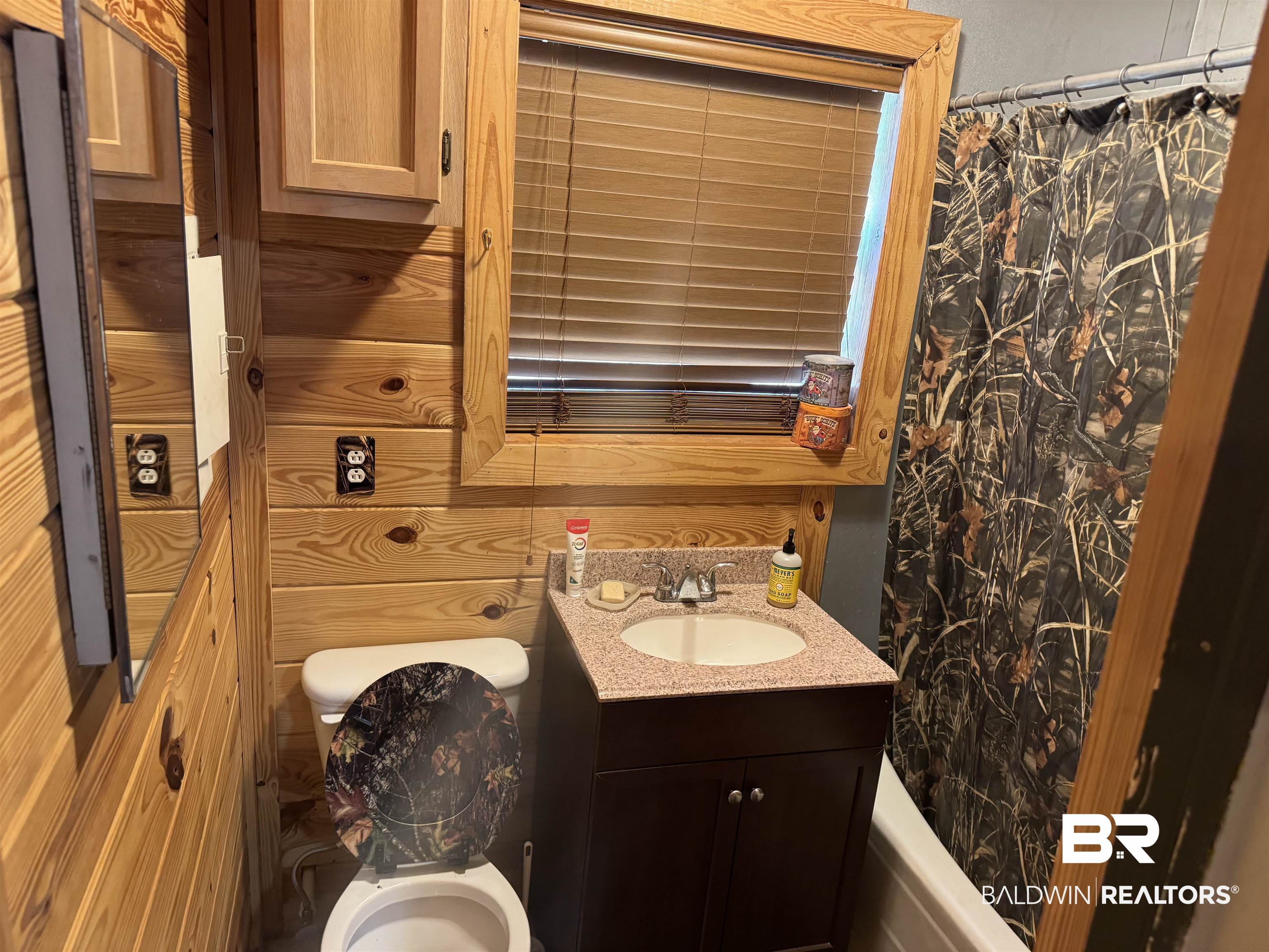 516 Mill Creek Road Frisco City, AL 36445 - Photo 7 of 32 Bathroom with toilet and vanity