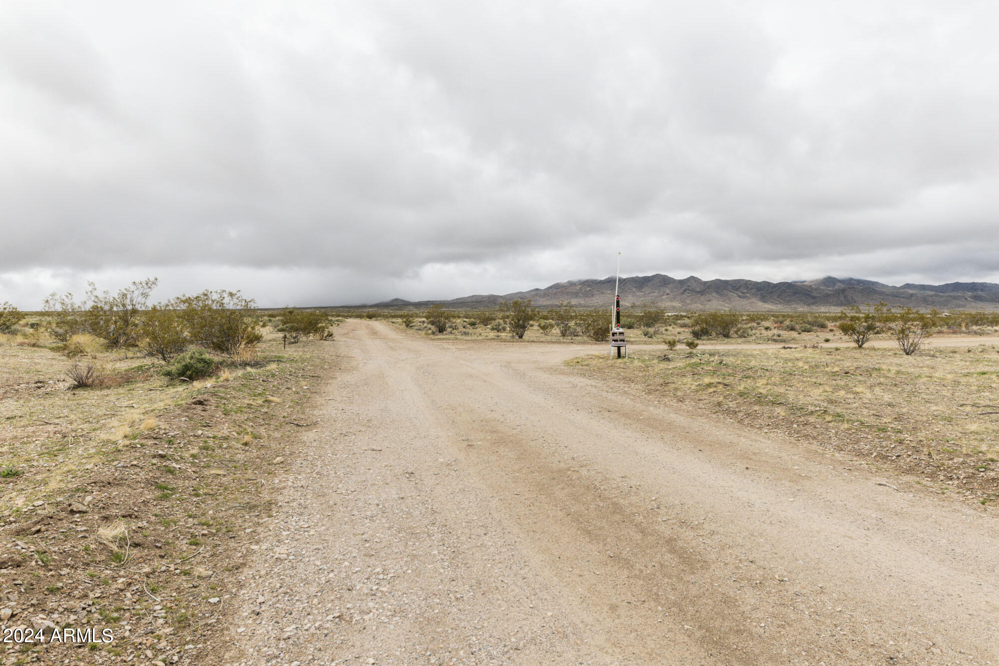 14380 North Quintana Road, Unit 27 Dolan Springs, AZ 86441 - Photo 11 of 40 IMG_5769