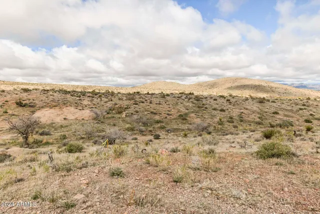 $15,000 | 14380 North Quintana Road, Unit 27, Dolan Springs, AZ 86441