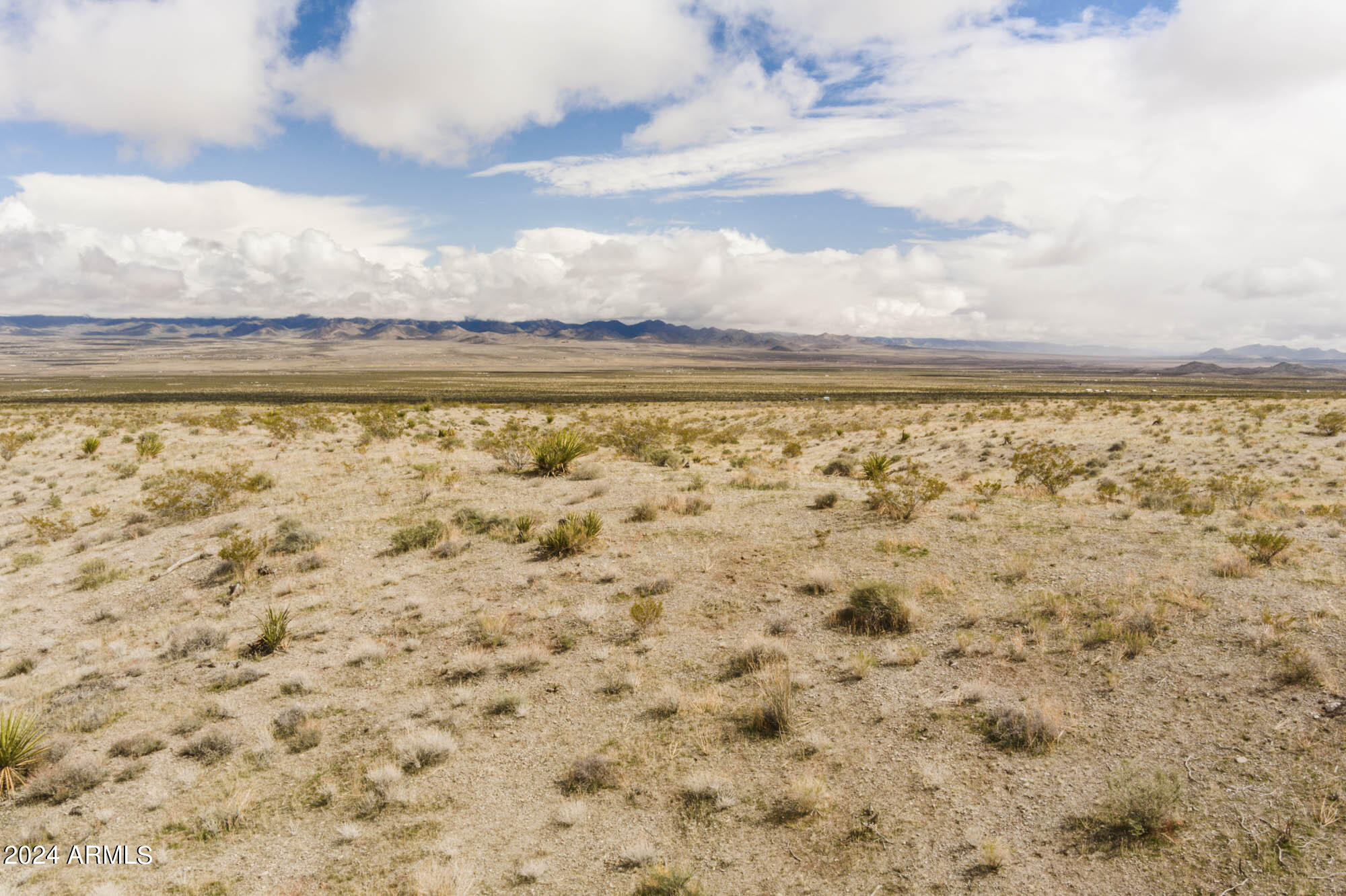 14380 North Quintana Road, Unit 27 Dolan Springs, AZ 86441 - Photo 38 of 40 MAX_0023