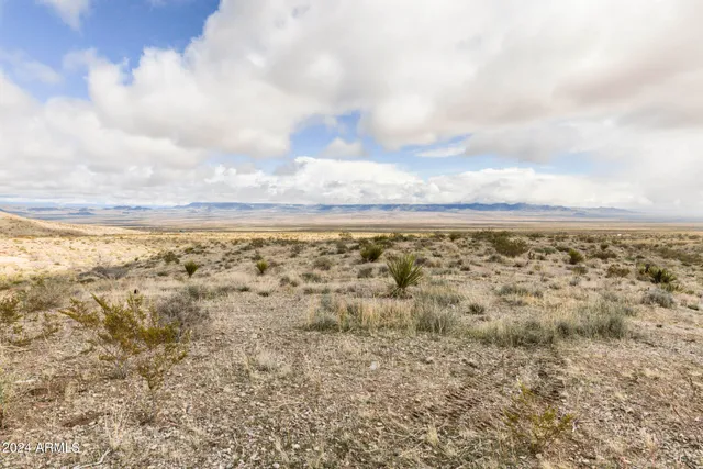 $15,000 | 14380 North Quintana Road, Unit 27, Dolan Springs, AZ 86441