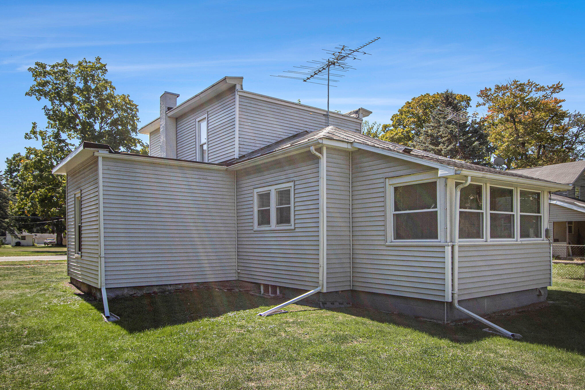 287 East Dibble Street Marcellus, MI 49067 - Photo 5 of 29 016_file_869