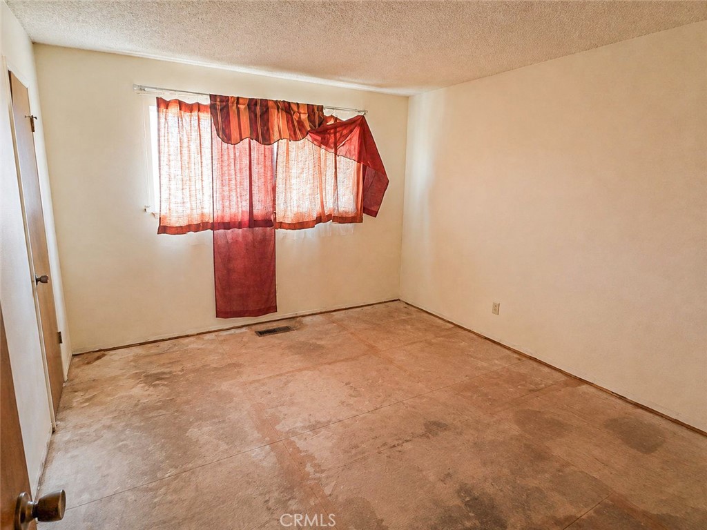 146 West Hanford Armona Road Lemoore, CA 93245 - Photo 10 of 15 Gallery Image 10