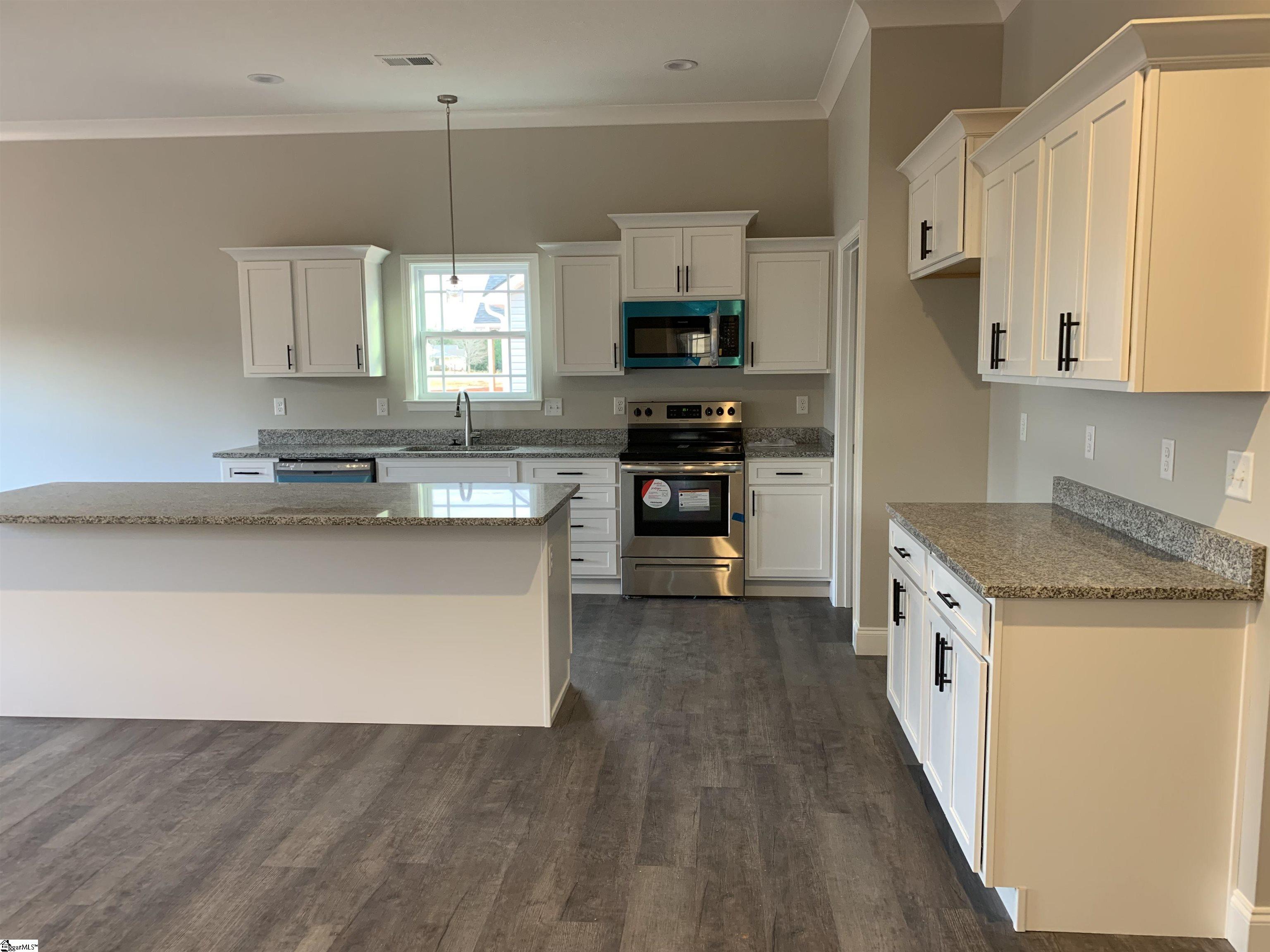 1955 Ballenger Road Wellford, SC 29385 - Photo 8 of 19
