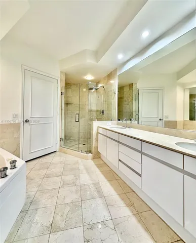 $12,500 | 808 Brickell Key Drive, Unit 3304, Miami, FL 33131