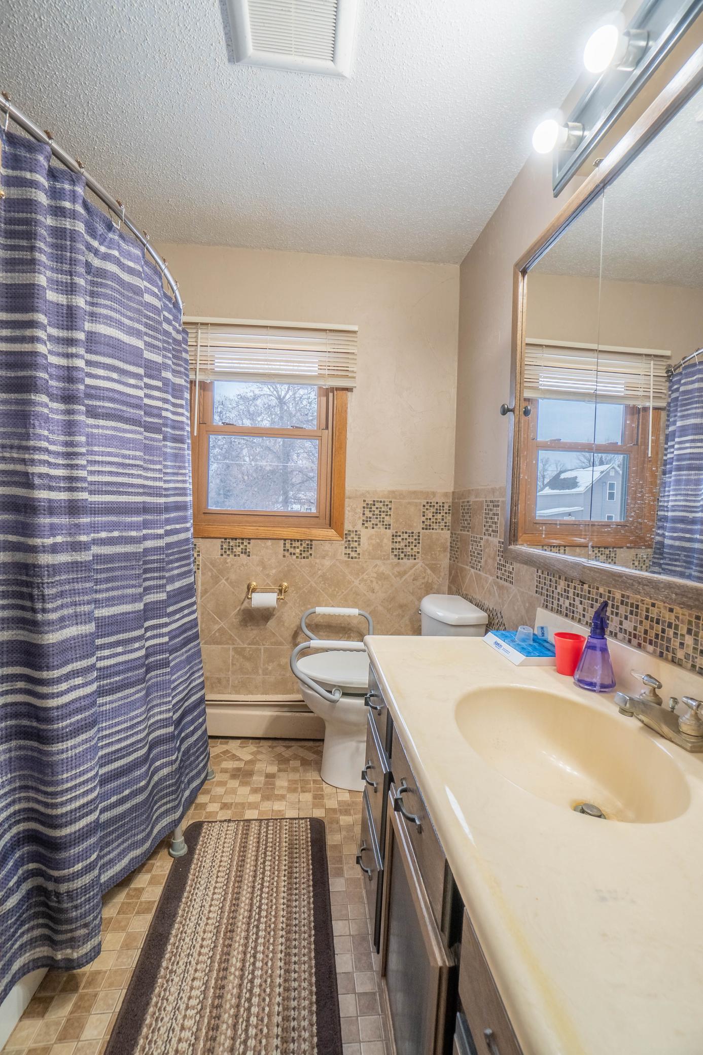 332 4th Street Northwest Perham, MN 56573 - Photo 18 of 31