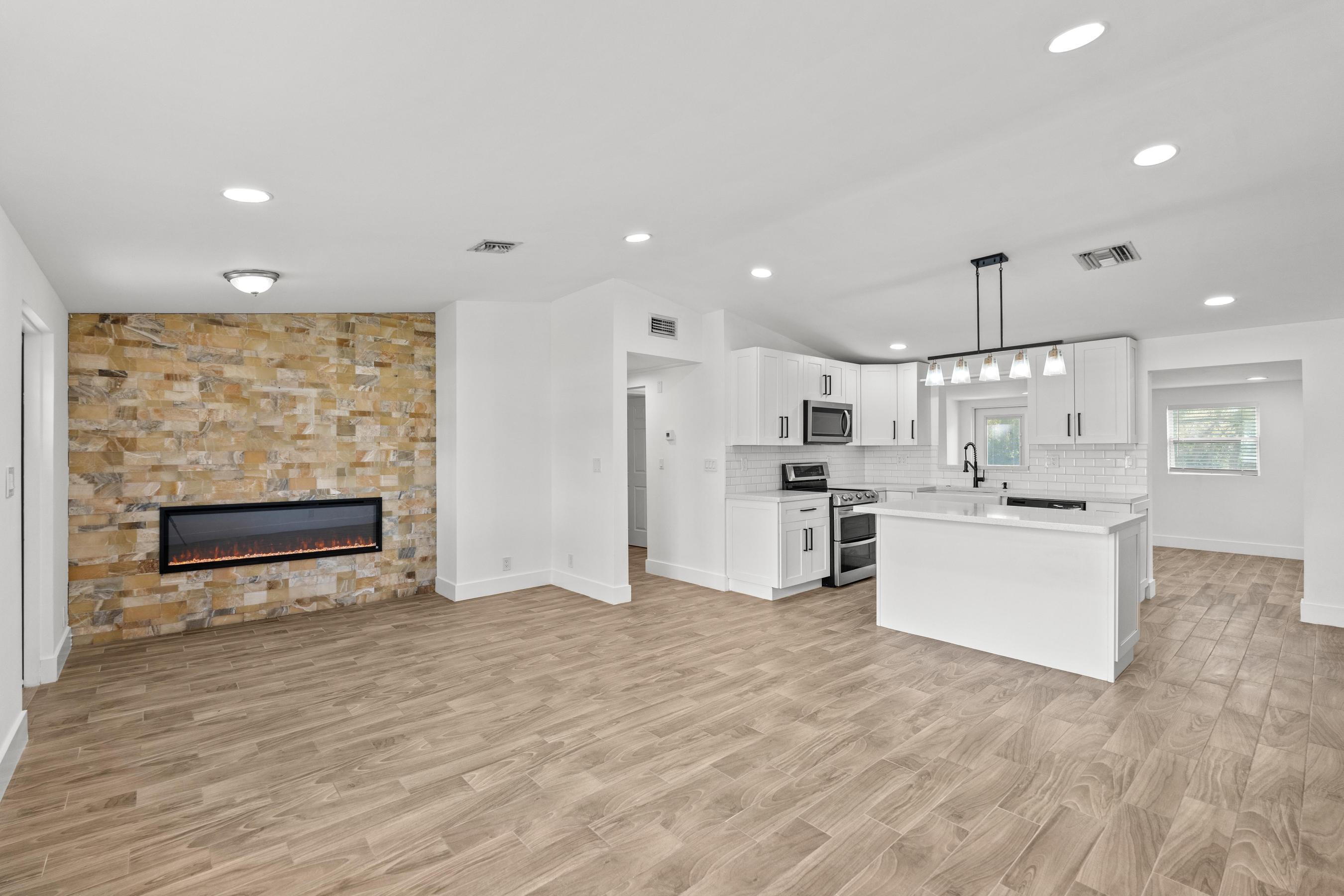 6344 Grapeview Boulevard Loxahatchee, FL 33470 - Photo 9 of 37 A7403432