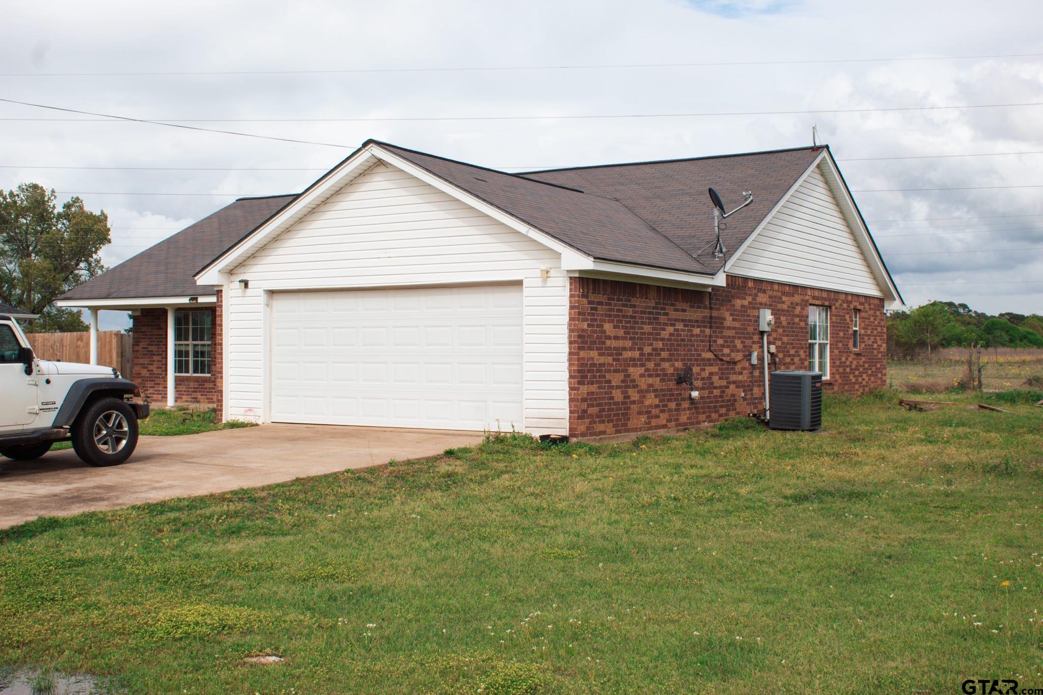 138 Meadowlark Lane Rusk, TX 75785 - Photo 3 of 23