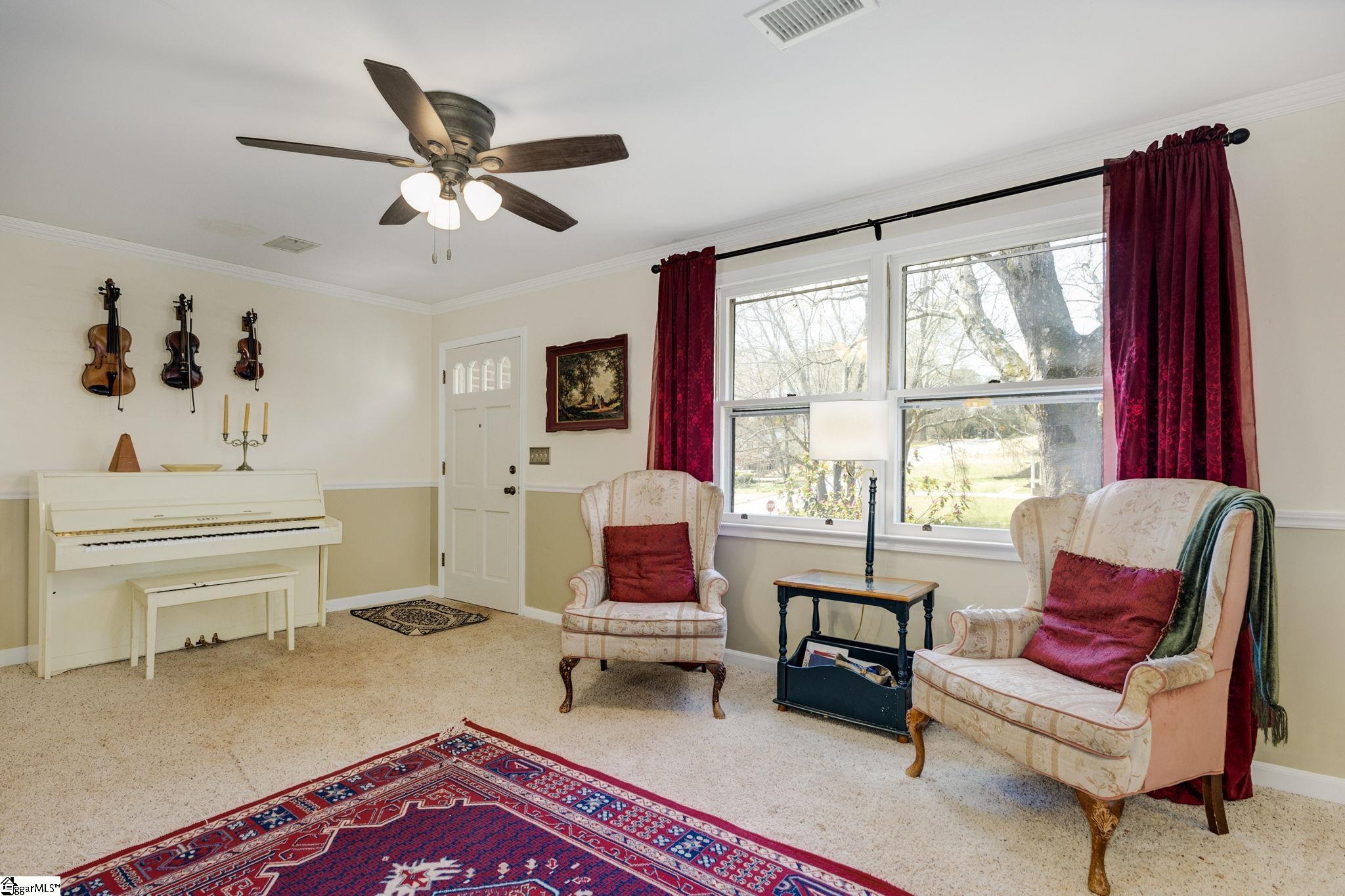 2 Roe Court Greenville, SC 29617 - Photo 5 of 24 Gallery Image 5