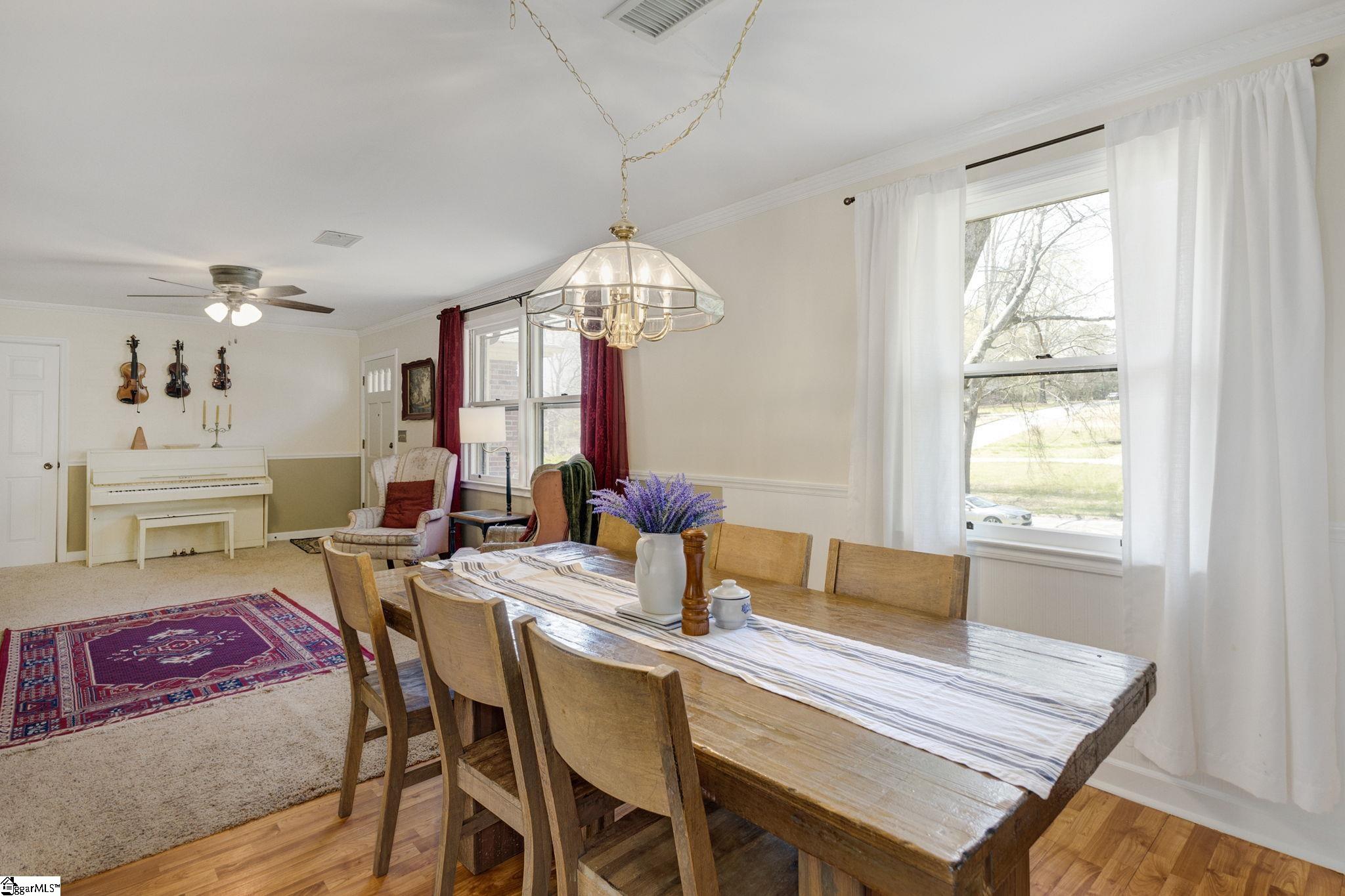 2 Roe Court Greenville, SC 29617 - Photo 9 of 24 Gallery Image 9