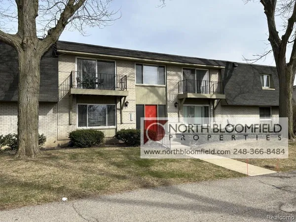 $1,225 | 19810 West 12 Mile Road, Unit 14, Southfield, MI 48076
