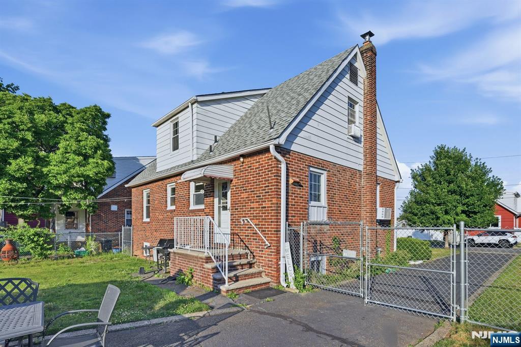 653 7th Street Lyndhurst, NJ 07071 - Photo 32 of 36