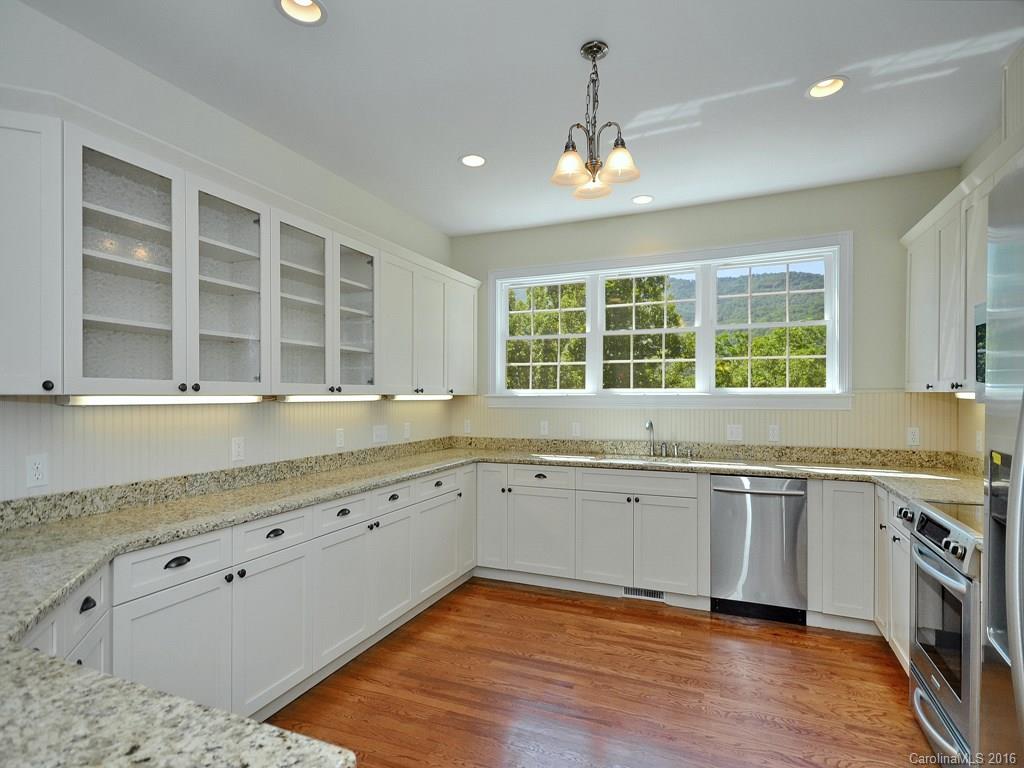 470 Lytle Cove Road Swannanoa, NC 28778 - Photo 4 of 19 Gallery Image 4