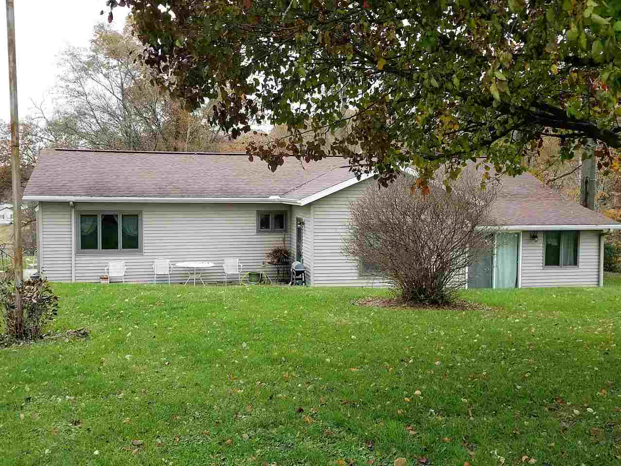 25990 North Dal Bar Road Canton, IL 61520 - Photo 1 of 36